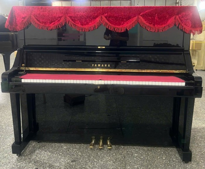 Giới thiệu Piano Yamaha UX